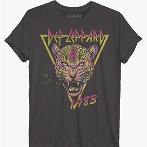 Def Leppard band tee M. Dark gray
